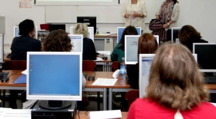 Bolivia y la deuda digital con las mujeres